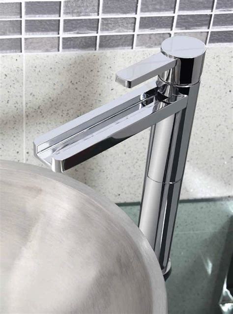 Aqua Polished Chrome Luxury Bathroom Faucet