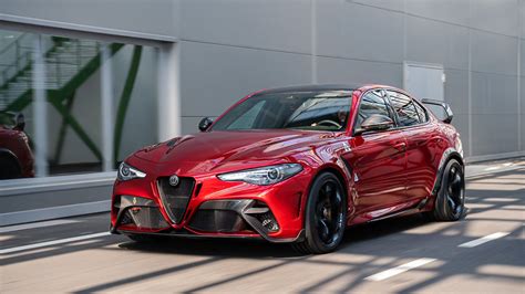Seven Models In Five Years Alfa Romeo Electrified For The Future