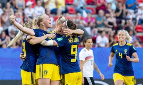 I went to england vs sweden for world cup quarter final at russia 2018, here's what happened! England vs Sweden Live Streaming third place Womens world ...