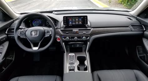 2018 Honda Accord Hybrid The Daily Drive Consumer Guide®