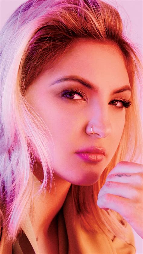 2160x3840 Julia Michaels Rolling Stone Sony Xperia Xxzz5 Premium Hd