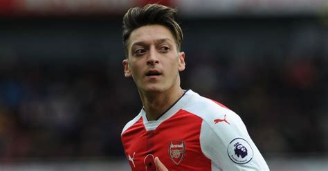 Ozil Lifts Lid On Why His Performances Have Dipped At Arsenal Teamtalk