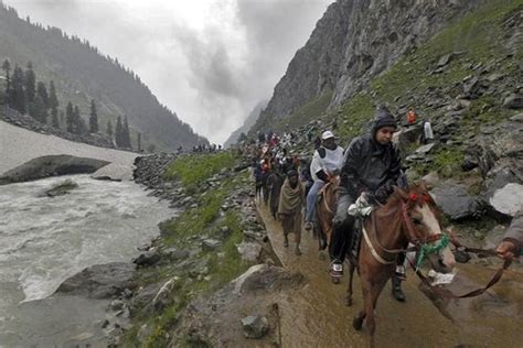 Amarnath Yatra Remains Suspended Due To Bad Weather India News The