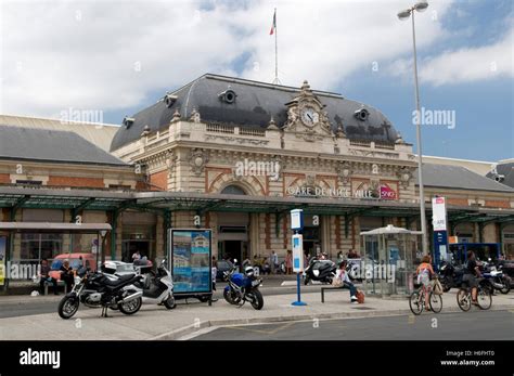 Station Nice Cote Dazur Provence France Europe Stock Photo Alamy