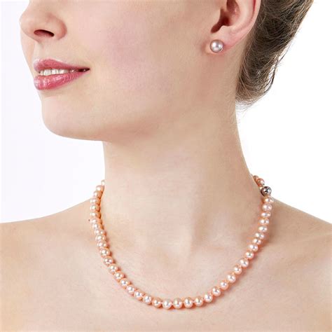 6 65mm Cultured Freshwater Peach Pearl Necklace 18ct White Gold