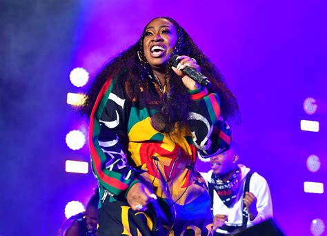 Mary J Blige Queen Latifah Xscape Missy Elliott And More Perform At