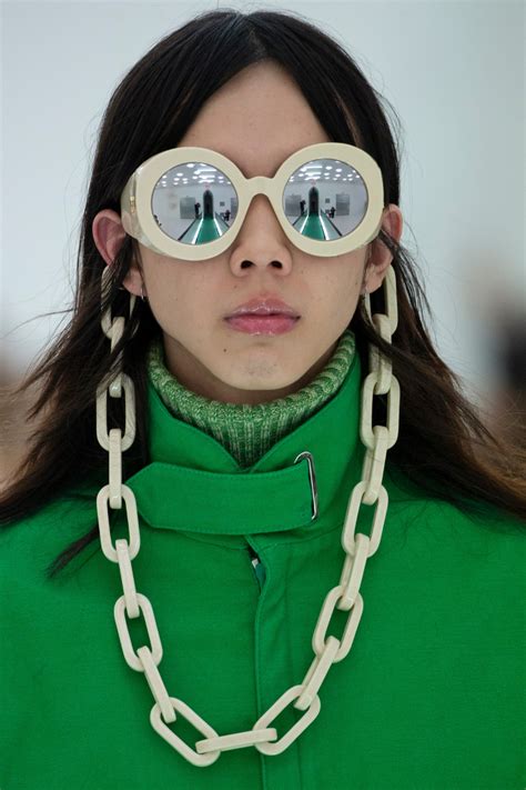 Gucci Spring 2020 Ready To Wear Fashion Show Fashion Gucci Spring Vogue Sunglasses