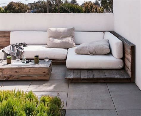 We have actually discovered numerous enchanting and also innovative fence ideas that you could make use of in your lawn, all developed with this flexible product. 10 Incredible DIY Pallet Ideas With Low Budget - Pallet Diy