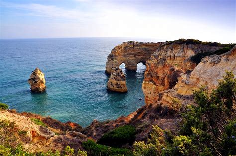 República portuguesa ʁɛˈpuβlikɐ puɾtuˈɣezɐ), is a country located on the iberian peninsula. Lagoa Algarve - Bilder Praia Senhora da Rocha & Praia Marinha