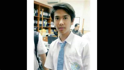 Berarti usia iqbaal ramadhan sekarang adalah: Happy Birthday 16th Iqbaal Dhiafakhri Ramadhan - YouTube
