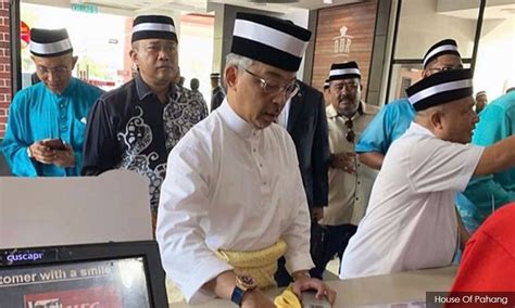 Tarikh akhir pengeposan pos laju untuk serahan sebelum hari raya aidilfitri 2019 / 1440h. 'Agong pun beratur beli KFC' - Isu Semasa - Semasa - Forum ...