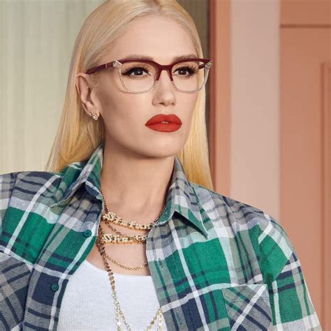 Gwen Stefani In 2021 Fashion Eyeglasses Fashion Eye Glasses Cute Glasses Frames