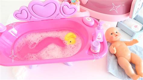 Adding a baby doll for bath to your kid play arsenal will further enhance faster skills growth as well bringing fun to bath time. BABY DOLL PINK BATH TUB UNBOXING|| Tia Tia - YouTube