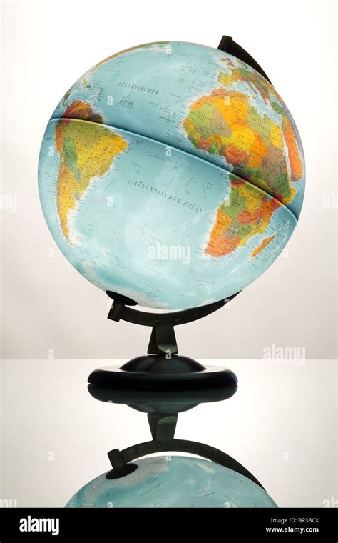 Globe Equator Hi Res Stock Photography And Images Alamy