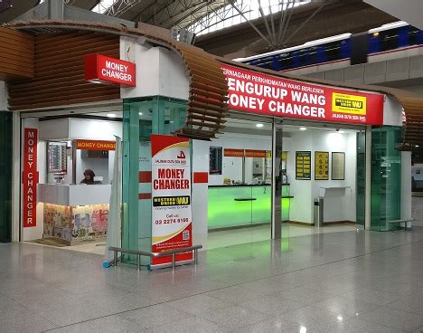 This causes money changers to provide better rates than their peers in order to capture a larger share of transactions (from which they earn). Money Changer In KL Sentral Station - Full Currency ...
