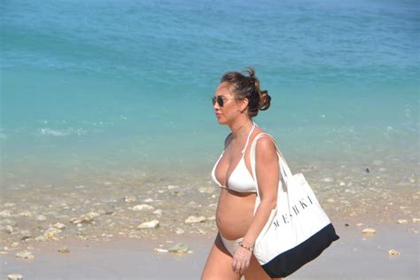Pregnant Lauryn Goodman Is Seen In A Bikini On The Beach Thesextube