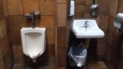 Taco Bell Men S Restroom Youtube