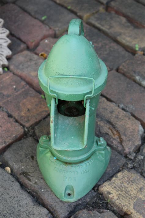 Antique Water Pump Cast Iron Davey Cistern Pump Rustic Farmhouse Decor