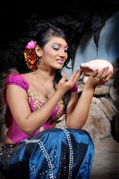 Sl Actress Images Upeksha Swarnamali