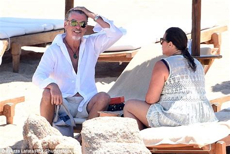 Pierce Brosnan Hits Italy With Wife Keely Shaye Smith Daily Mail Online