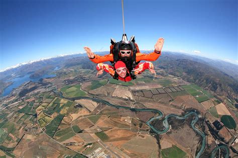 Skydive Lake Wanaka New Zealand In 2021 Tandem Skydiving Honeymoon