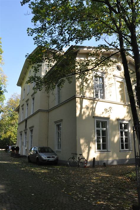 To philosophy and its abandonment of pure logic in favor of a confrontation with the world and everyday affairs: Wolfsburg, Haus Wittgenstein, Haus Wrede in Roisdorf ...