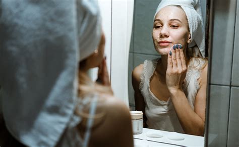 5 Essential Night Skincare Routine Steps For Healthy Skin Cocosoul
