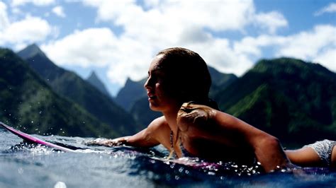 Hintergrundbilder Sport Sonnenlicht Berge Frauen Im Freien Frau Meer Lange Haare Wasser