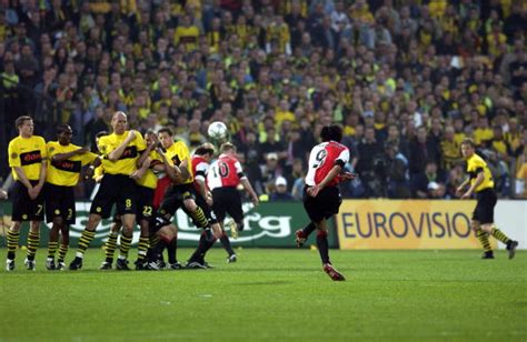 We did not find results for: Coppa UEFA 2001/02: FEYENOORD | Il football come lo abbiamo amato e sognato