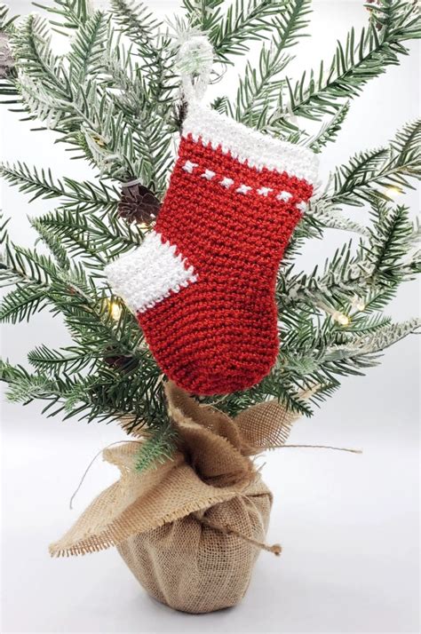 how to crochet mini christmas stocking handmadebyraine
