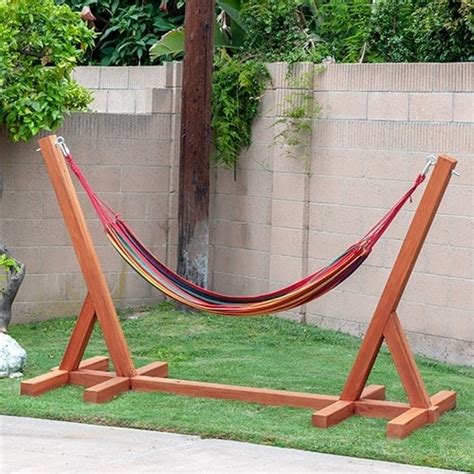 Perfect hammock stand for the beach or even just in your backyard. 15 Cool DIY Hammock Ideas | Guide Patterns