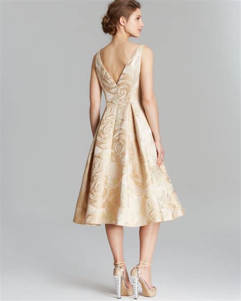 Nopaytoplayinbrum Gold Tea Length Wedding Dress