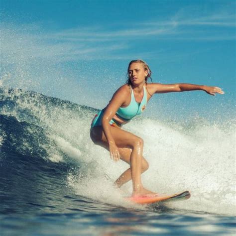 Australian Surfing Sisters Have Conquered The Internet With Their Blazing Hot Photos 26 Pics