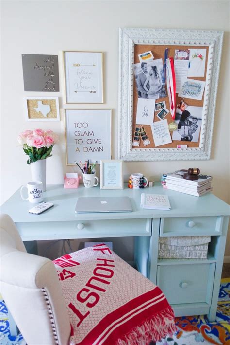 Consider these office wall décor picks. Dawn P. Darnell - Home Office Tour | Dawn P. Darnell