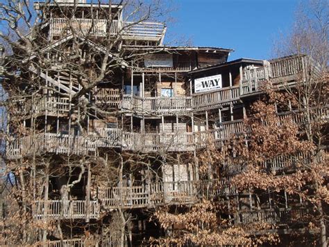 Here is the list of 20 biggest houses in the world with images and complete info. Go Inside The World's Largest Treehouse, Which Was ...