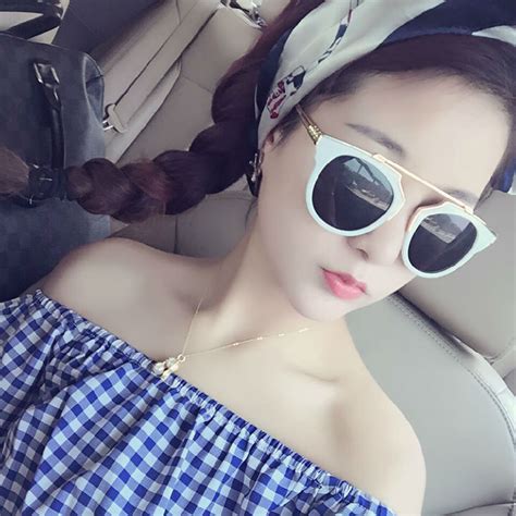 Why Do Chinese Women Take Surgery Enhanced Selfies Chinlingo