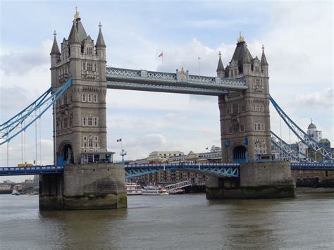 Tower bridge, one of the london's most famous landmarks, is a bascule and suspension bridge on river thames. All About Royal Families: Royal Destatinations - United ...