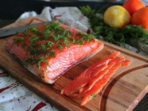 Saumon gravlax aux agrumes à la vodka et à l aneth Recette par Happy papilles