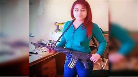 “la Cleopatra” Del Narco Decapitaba A Sus Víctimas Y Se Bañaba Con Su