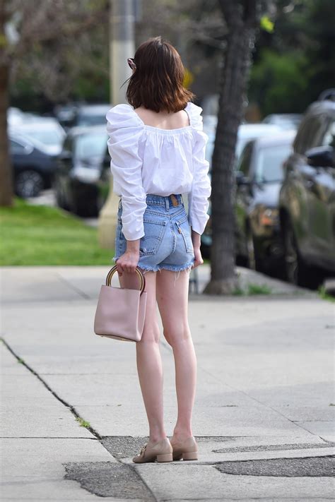 Emma Roberts In Shots Caught Paparazzi Photos The Fappening