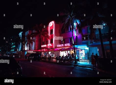 Nightlife In The Heart Of South Miami Beach At The Ocean Drive Miami Florida Usa Stock Photo