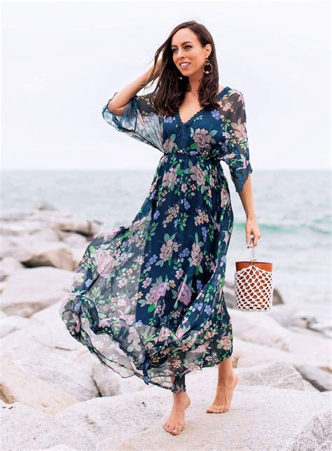 Windblown Boho Look In A Floral Maxi Dress Sydne Style Floral Maxi