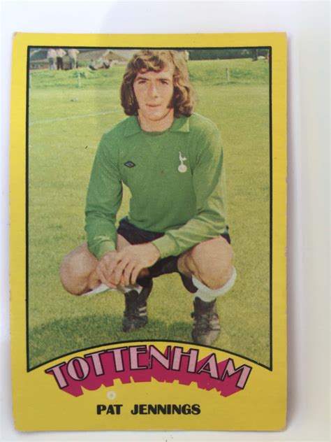Download Tottenham Hotspur Pat Jennings Football Card Wallpaper