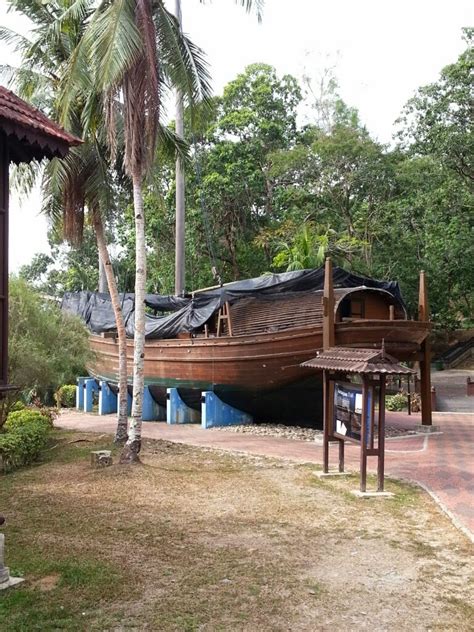 Olete jõudnud sellele lehele, sest see on kõige tõenäolisem otsin: Nazira's Cottage Telling Story: Muzium Negeri Kuala ...