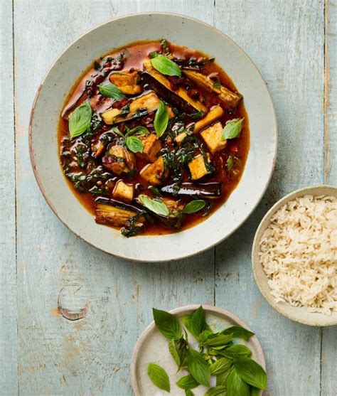 Meera Sodhas Vegan Recipe For Thai Red Curry With Aubergines Tofu And