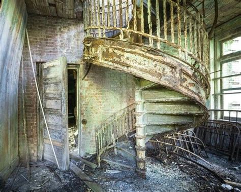 North Brother Island New York Abandoned Places Abandoned Hospital