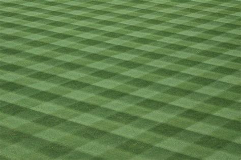 Learn How To Mow Your Lawn To Get The Stripe Or Checkerboard Lawn