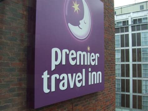 Book london travel inn, london on tripadvisor: room 454 - Picture of Premier Inn London Kensington (Earl ...