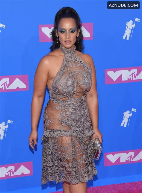 Dascha Polanco Sexy At The Mtv Video Music Awards In New York Aznude