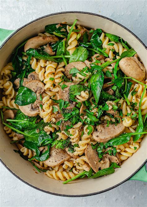 One Pot Mushroom Spinach Pasta So Vegan